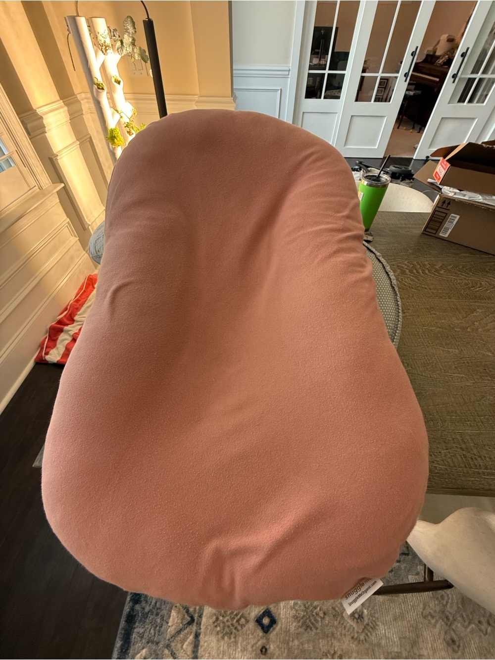 Snuggle Me Organic Infant Lounger with Dusty Rose Cover. - Picture 2 of 3